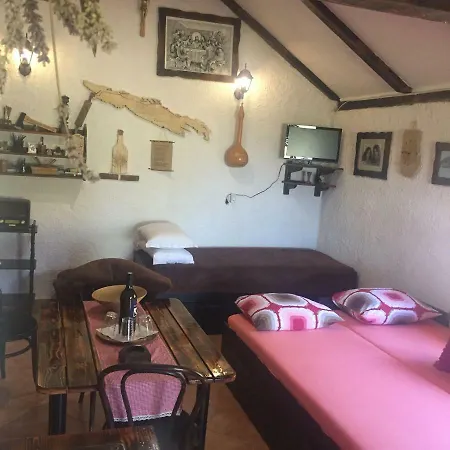 Vila Viva ~ Brks Penzion Poljana (Ugljan)